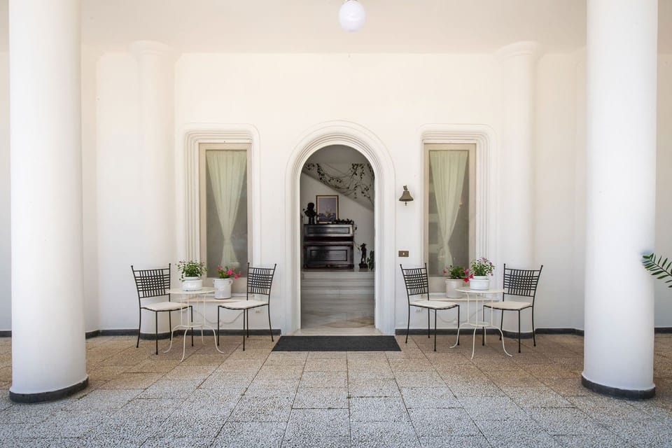 Cottage | Interior