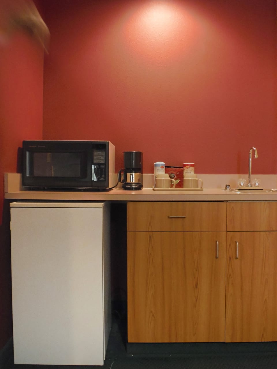 Standard King Suite, Sofa Sleeper | Private kitchenette | Coffee/tea maker, fridge, microwave