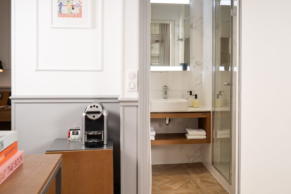 Suite Lafayette | Premium bedding, minibar, in-room safe, desk