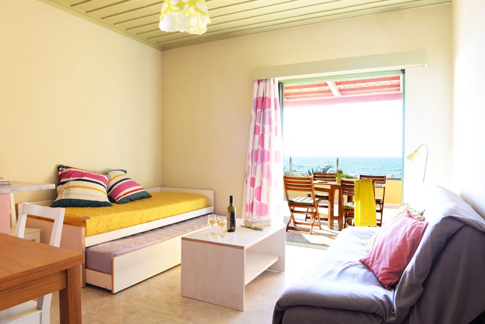 Family Bungalow, 1 Bedroom, Sea View, Sea Facing | Interior