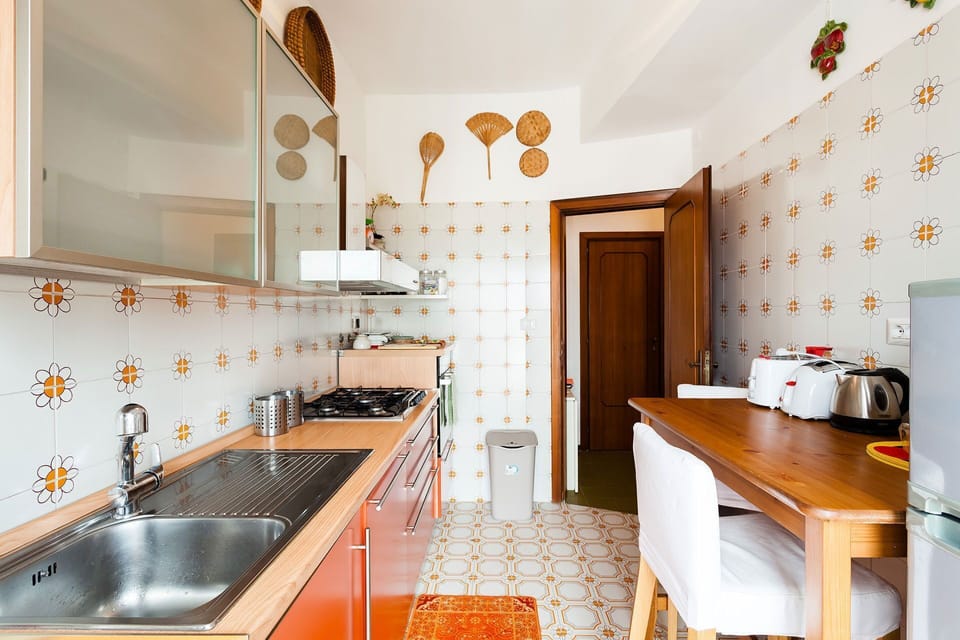 Condo | Private kitchen | Fridge, oven, stovetop, coffee/tea maker