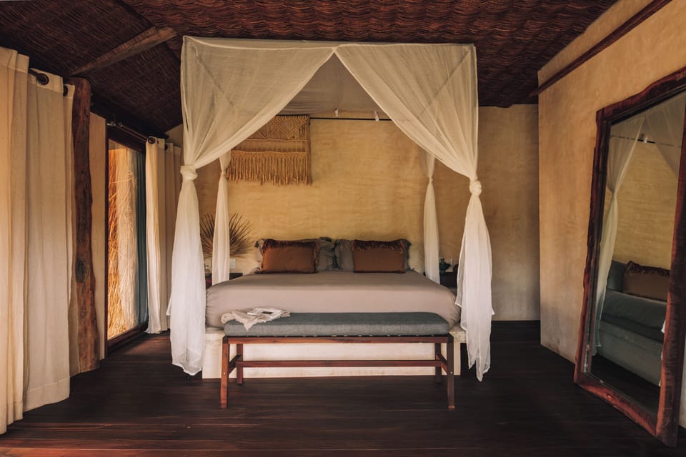 Junior Suite, Pool View | In-room safe, free WiFi, bed sheets