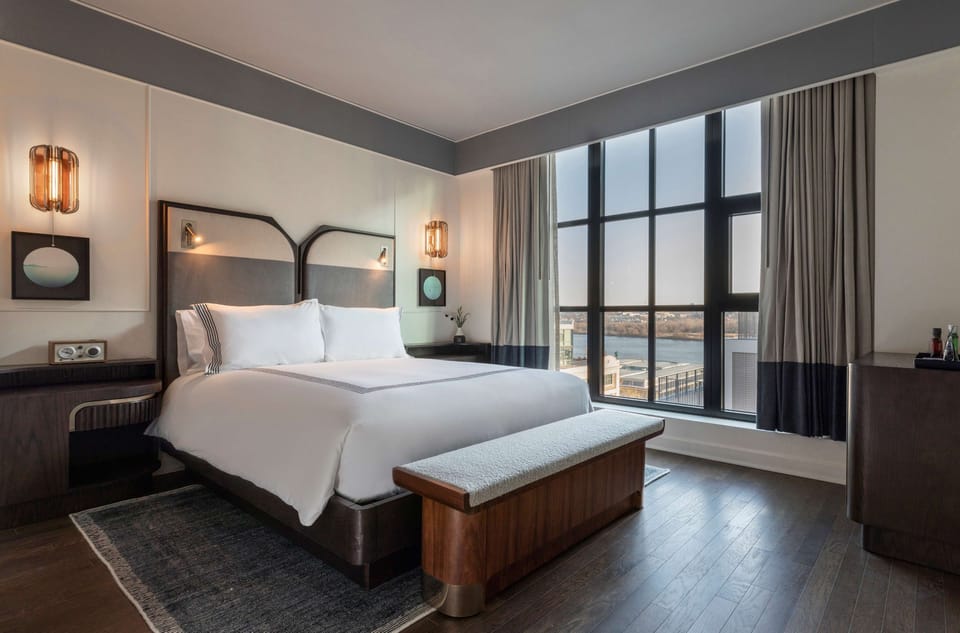 Room, 1 King Bed, River View | In-room safe, blackout drapes, iron/ironing board, free WiFi