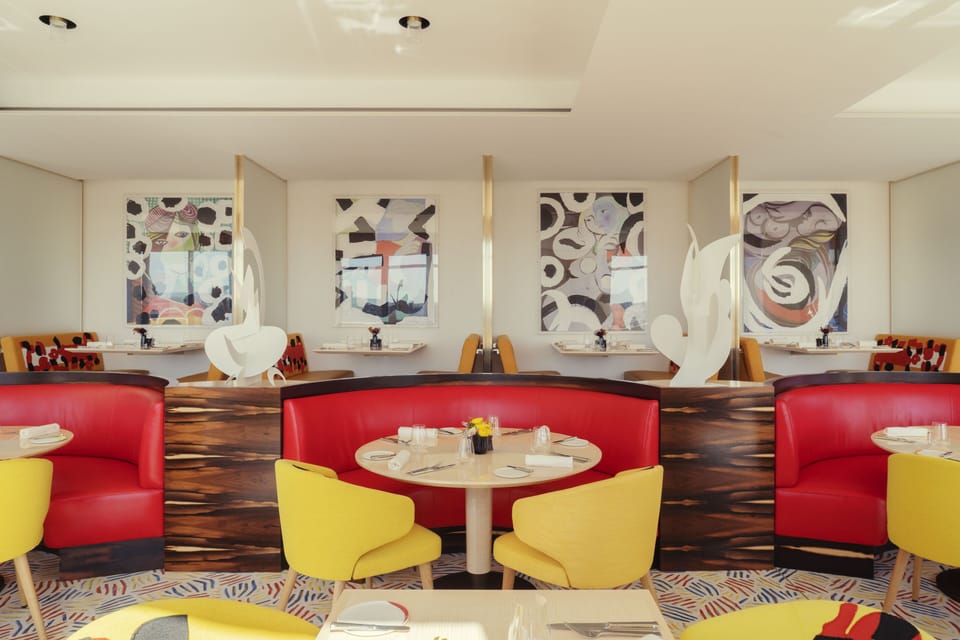 4 restaurants; breakfast, lunch, and dinner served