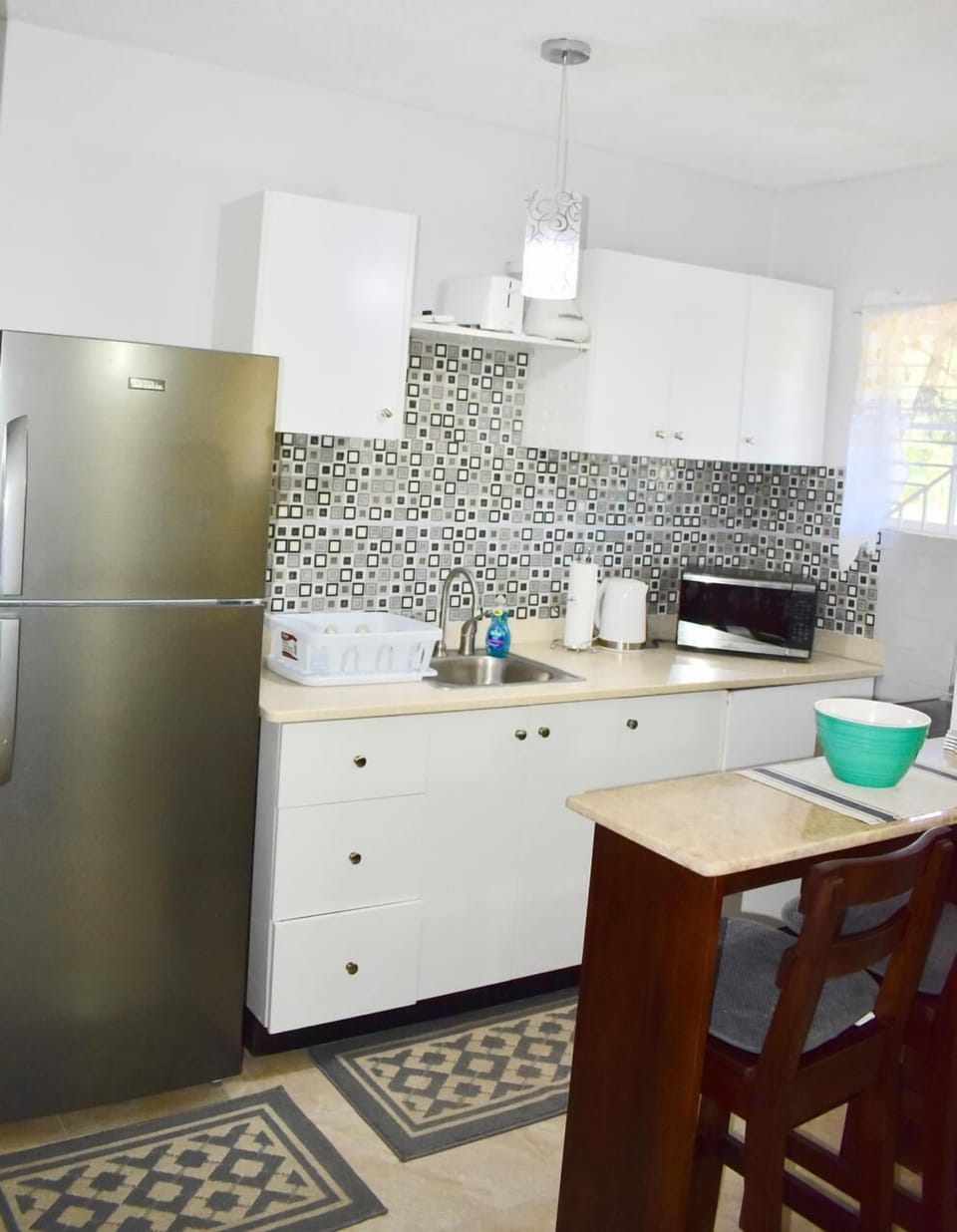 Signature Apartment, 1 Queen Bed, Non Smoking, City View | Private kitchen | Full-size fridge, microwave, oven, stovetop