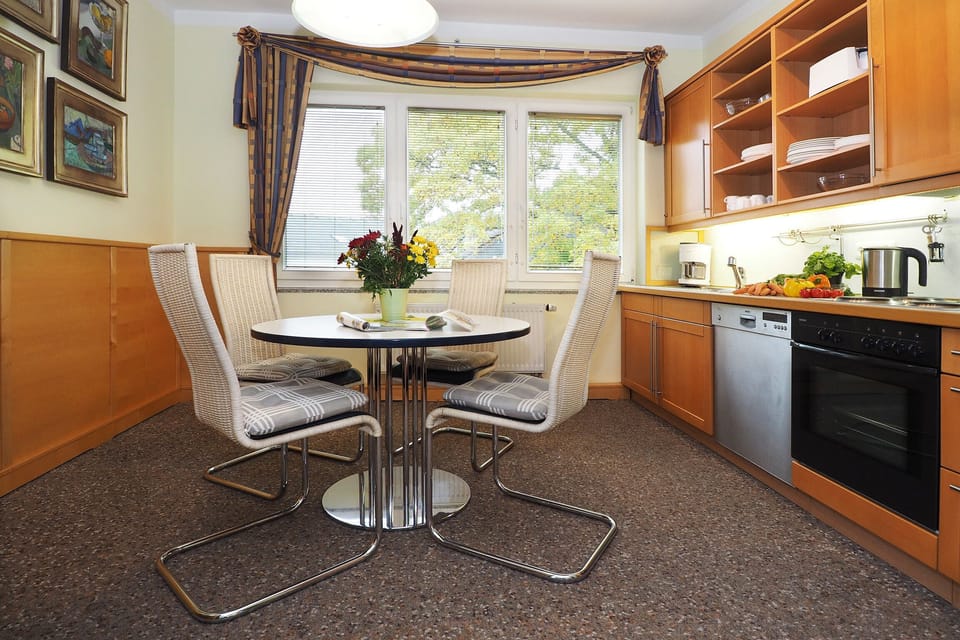 Condo, 2 Bedrooms, Annex Building | Private kitchen