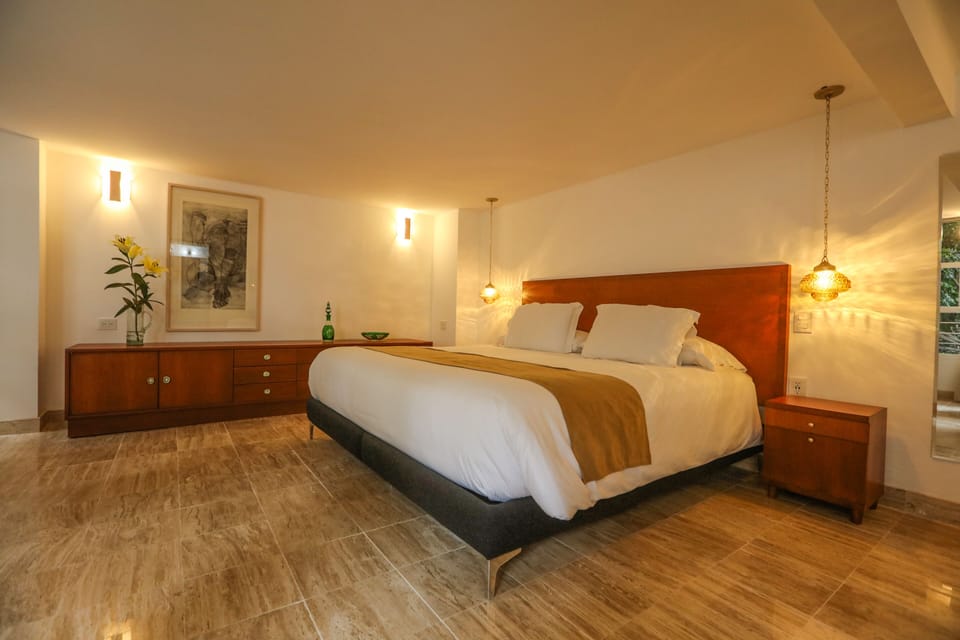Junior Suite, 1 King Bed, Ensuite | Premium bedding, in-room safe, individually decorated