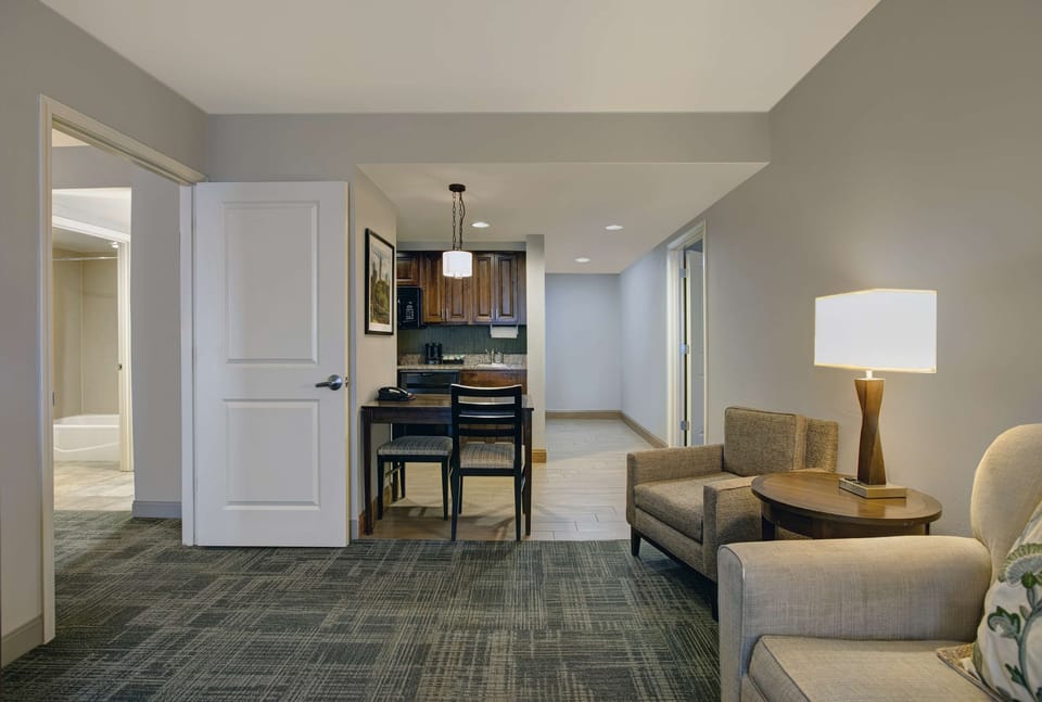 Suite, Non Smoking | Living area | 32-inch flat-screen TV with digital channels, TV