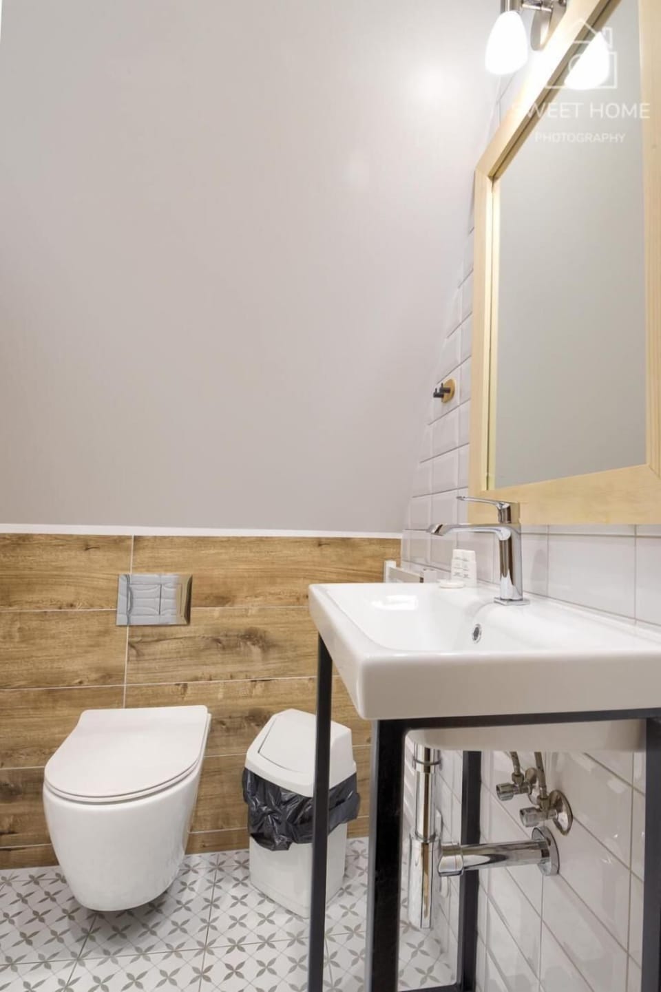 Free toiletries, towels