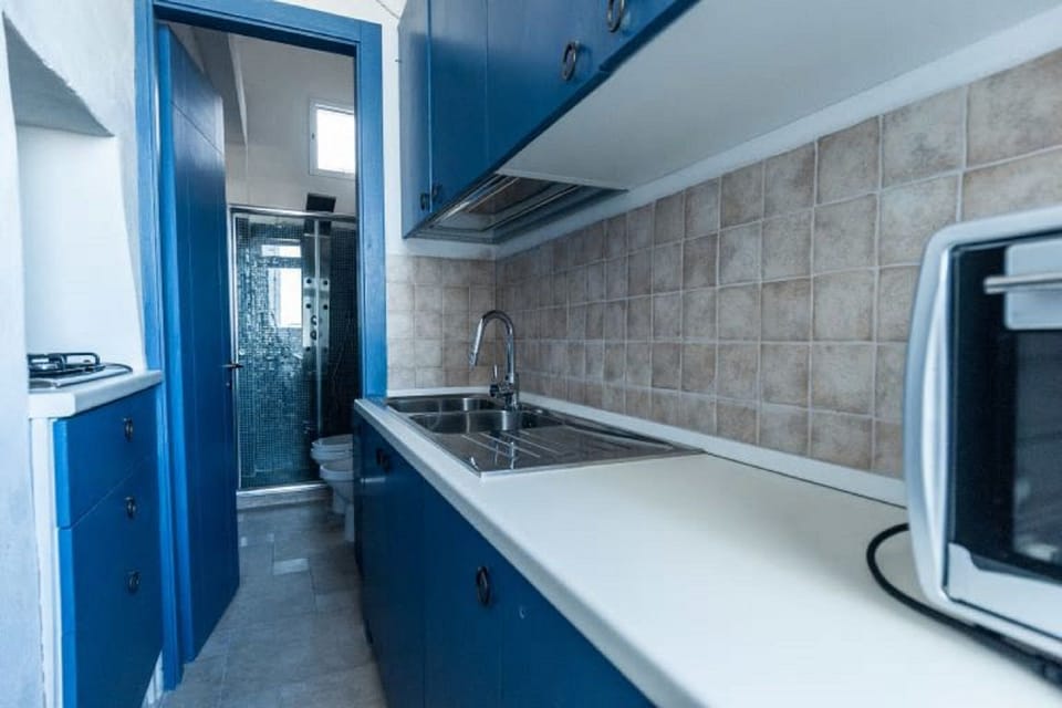 Apartment, 1 Bedroom, Non Smoking | Private kitchen | Fridge, oven, stovetop, espresso maker