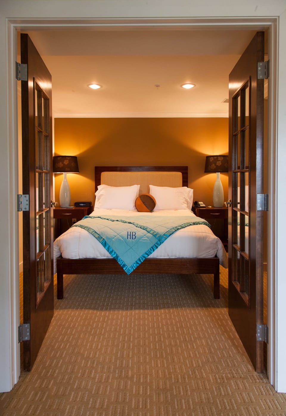 Premium Suite, 1 Queen Bed, Balcony (Fireplace) | In-room safe, blackout drapes, soundproofing, iron/ironing board