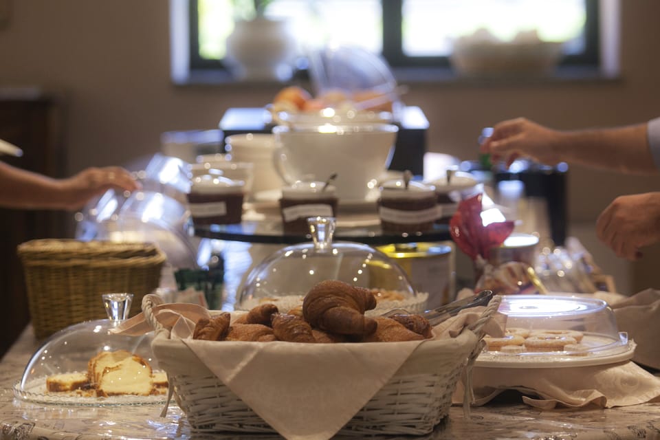 Daily buffet breakfast for a fee
