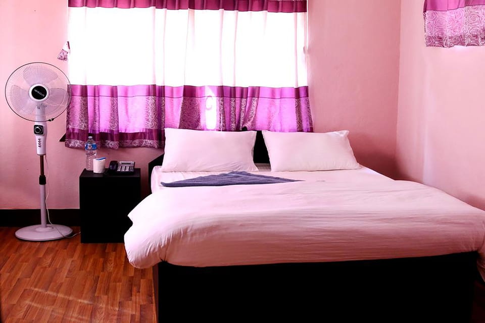 Double Room | Desk, free WiFi