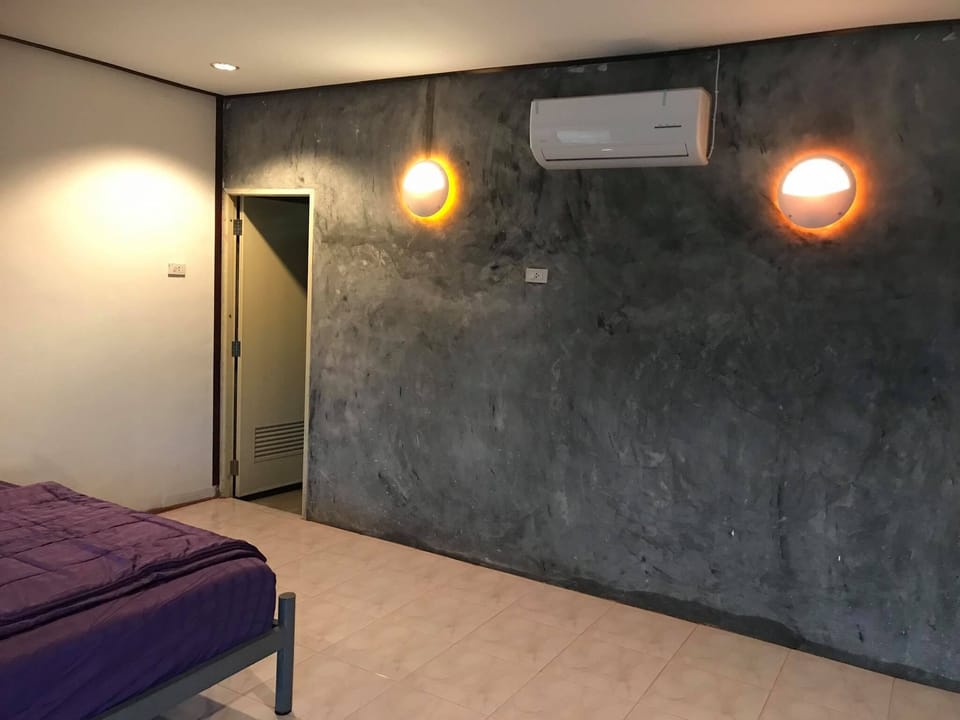 Family Room | Free rollaway beds, free WiFi