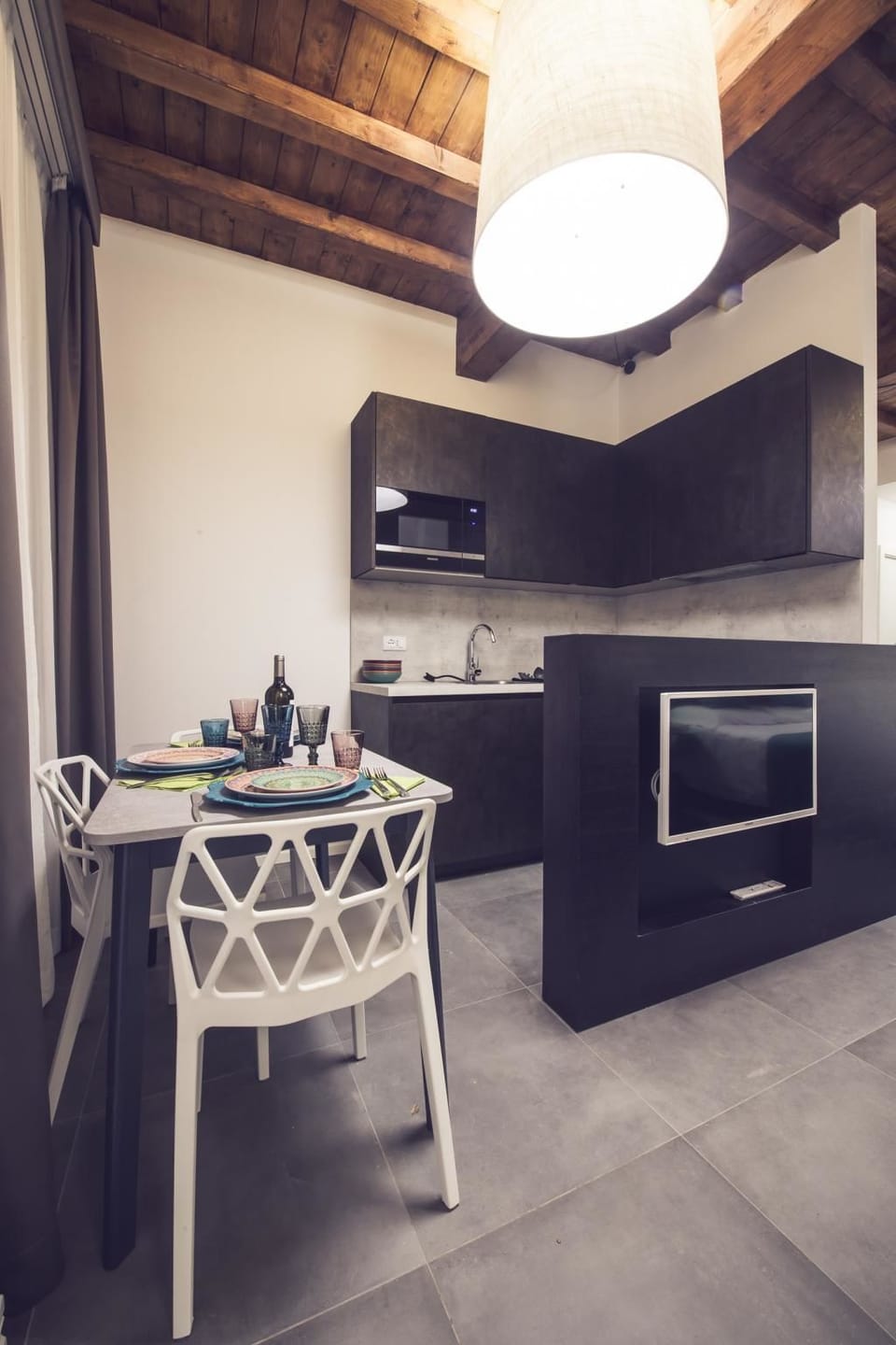 Apartment (2 Bedrooms) | Private kitchen | Stovetop, espresso maker, coffee/tea maker, electric kettle