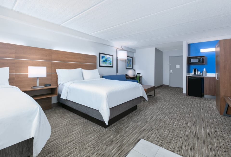 Standard Room, Multiple Beds | In-room safe, desk, laptop workspace, blackout drapes