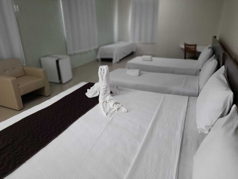 Standard Apartment | Bathroom | Shower, free toiletries, bidet, towels