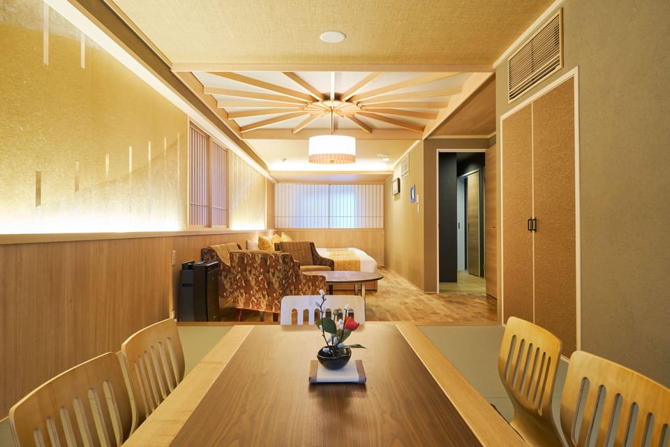 Premium Room, Non Smoking | Desk, WiFi (free), bed sheets