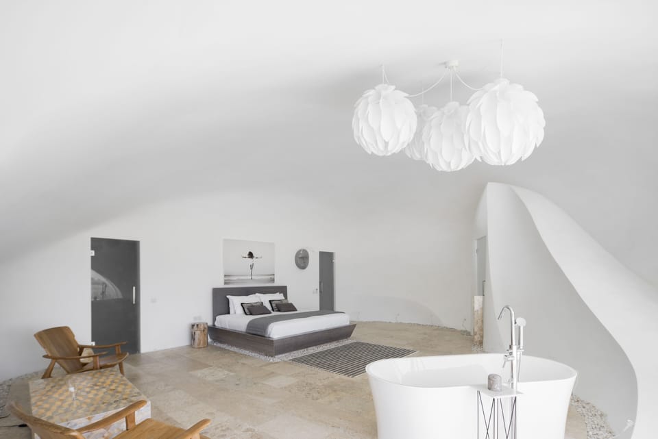 In-room safe, desk, laptop workspace, iron/ironing board