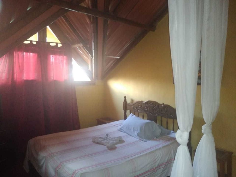 Standard Double Room | WiFi (free), bed sheets