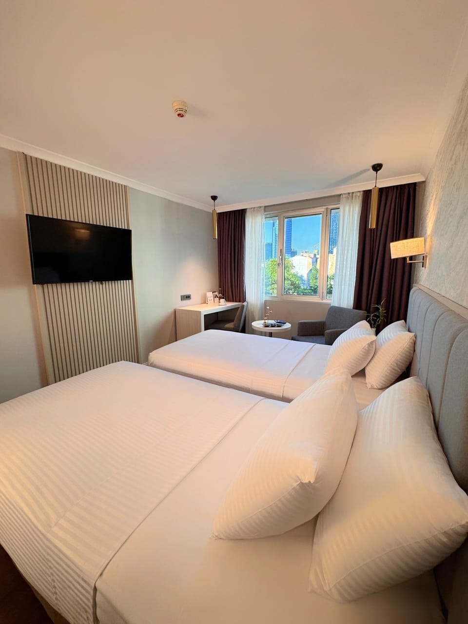 Deluxe Twin Room (Spa Access Included) | 1 bedroom, premium bedding, in-room safe, desk