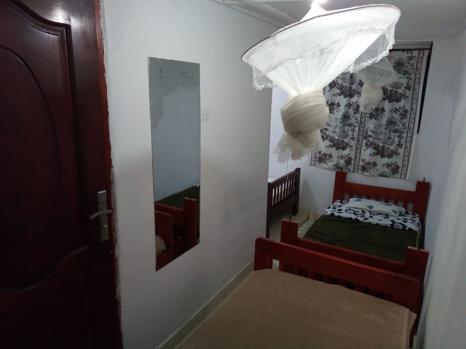 Standard Triple Room | Free WiFi, bed sheets