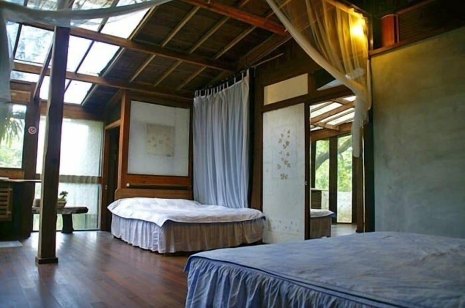 Quadruple Room | Free WiFi, bed sheets