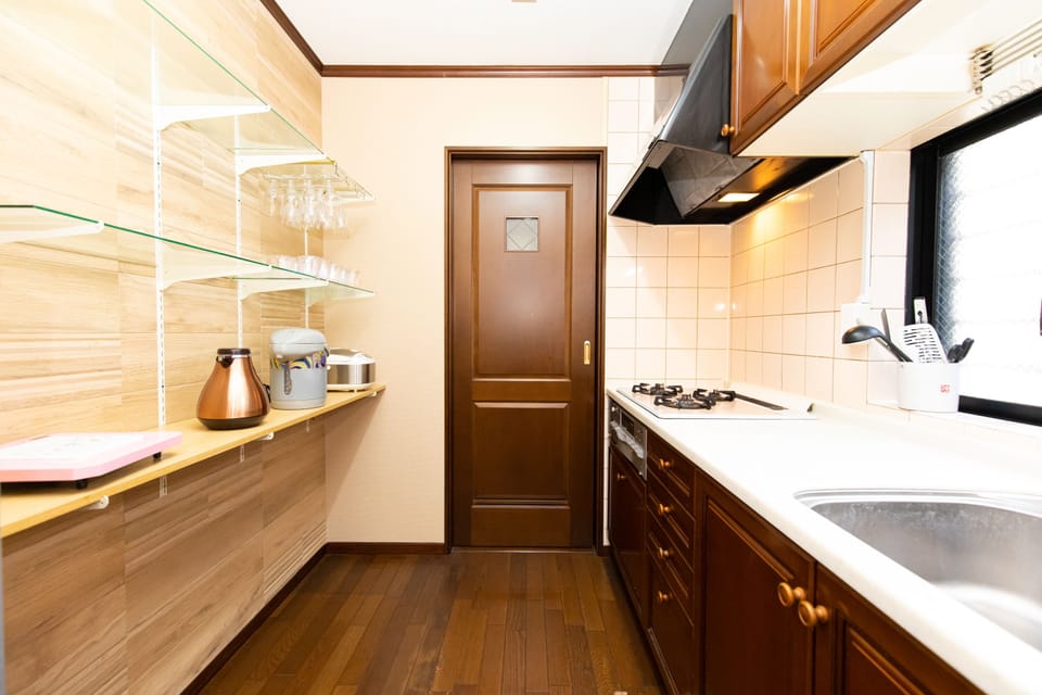 Private Vacation Home | Private kitchen | Fridge, microwave, stovetop, electric kettle