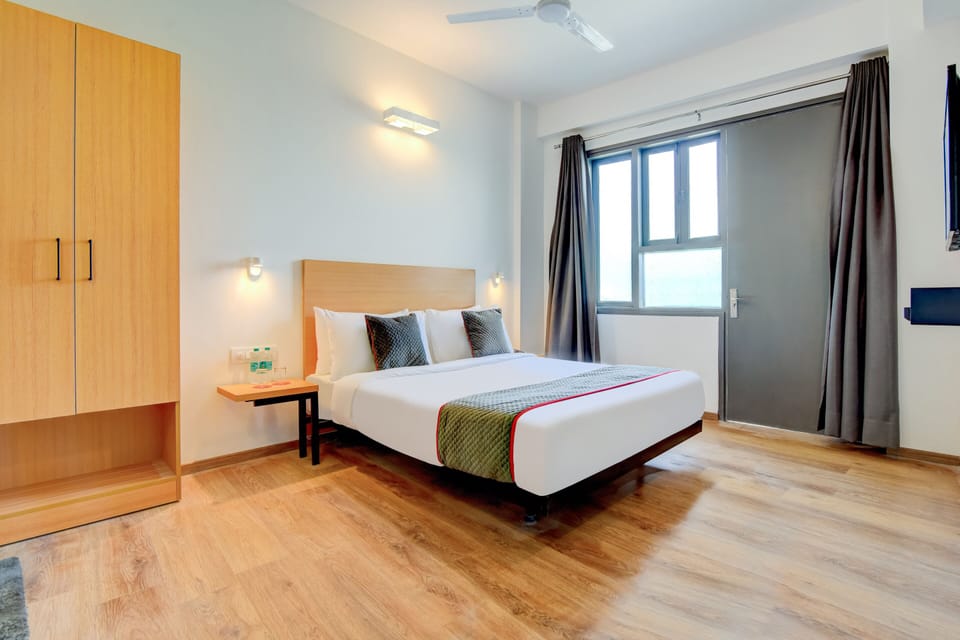 Superior Double Room | Egyptian cotton sheets, premium bedding, memory foam beds, desk