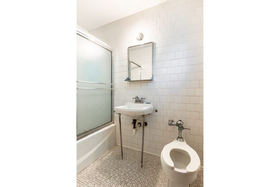 Free toiletries, towels