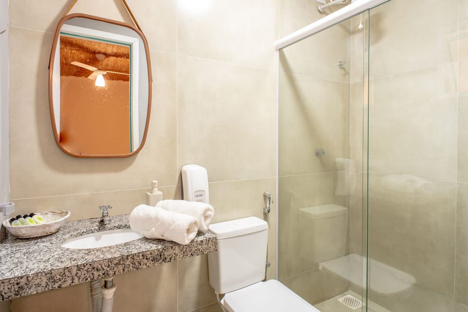 Family Suite, Private Bathroom | Bathroom | Bidet, towels