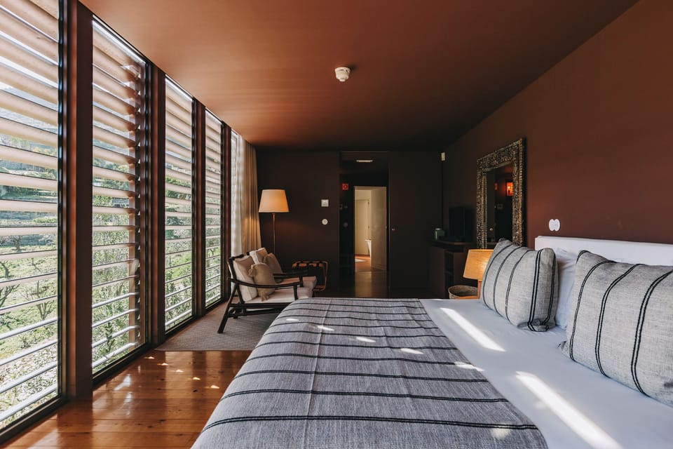 Romantic Suite | Soundproofing, iron/ironing board, free WiFi, bed sheets