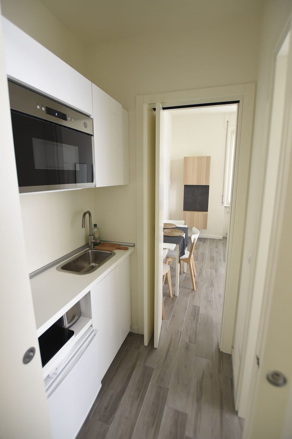 Fridge, microwave, stovetop, electric kettle