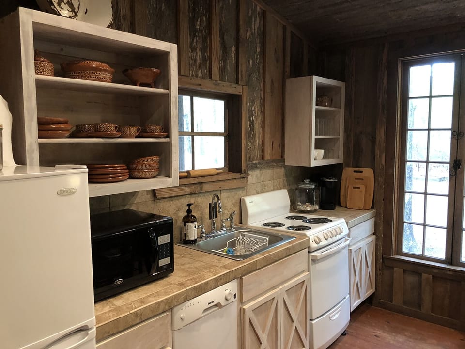 Deluxe Cabin, Private Bathroom (Neal)