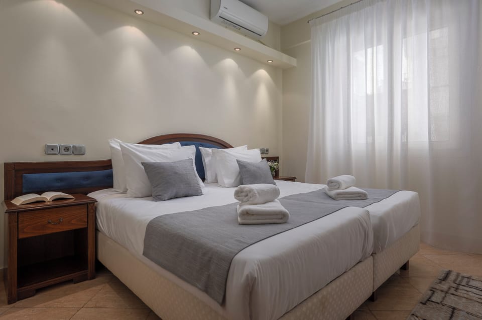 In-room safe, desk, iron/ironing board, free WiFi