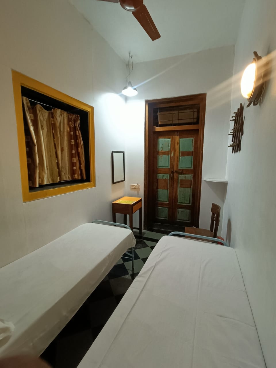 Basic Double Room | Bed sheets