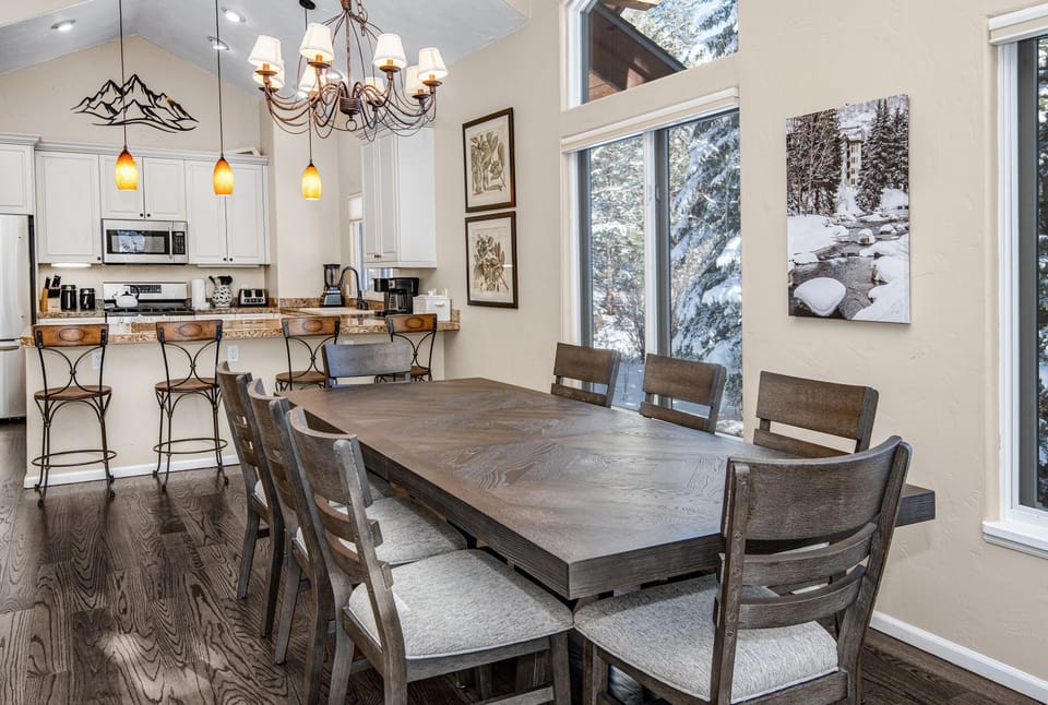 House, 4 Bedrooms | Dining
