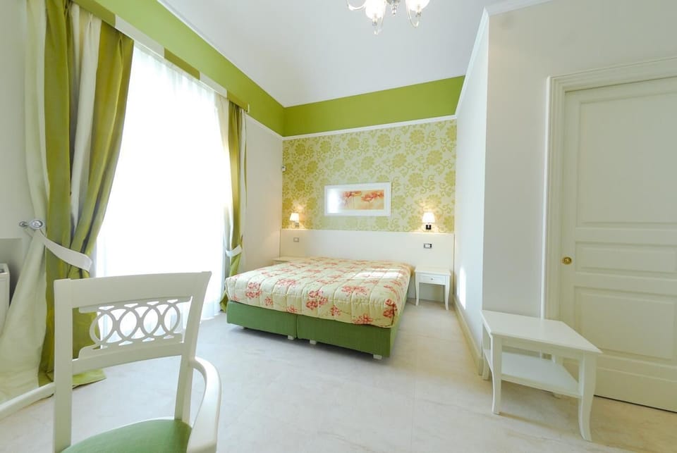 Triple Room, Balcony (Verde) | Premium bedding, in-room safe, individually decorated