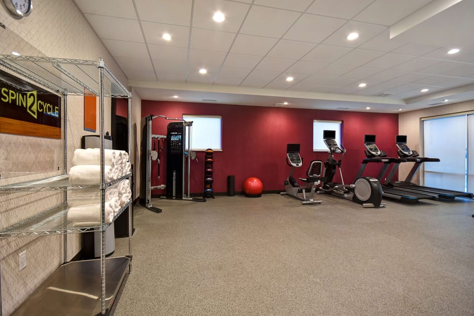 Home2 Suites by Hilton Eau Claire South Hotel in Eau Claire
