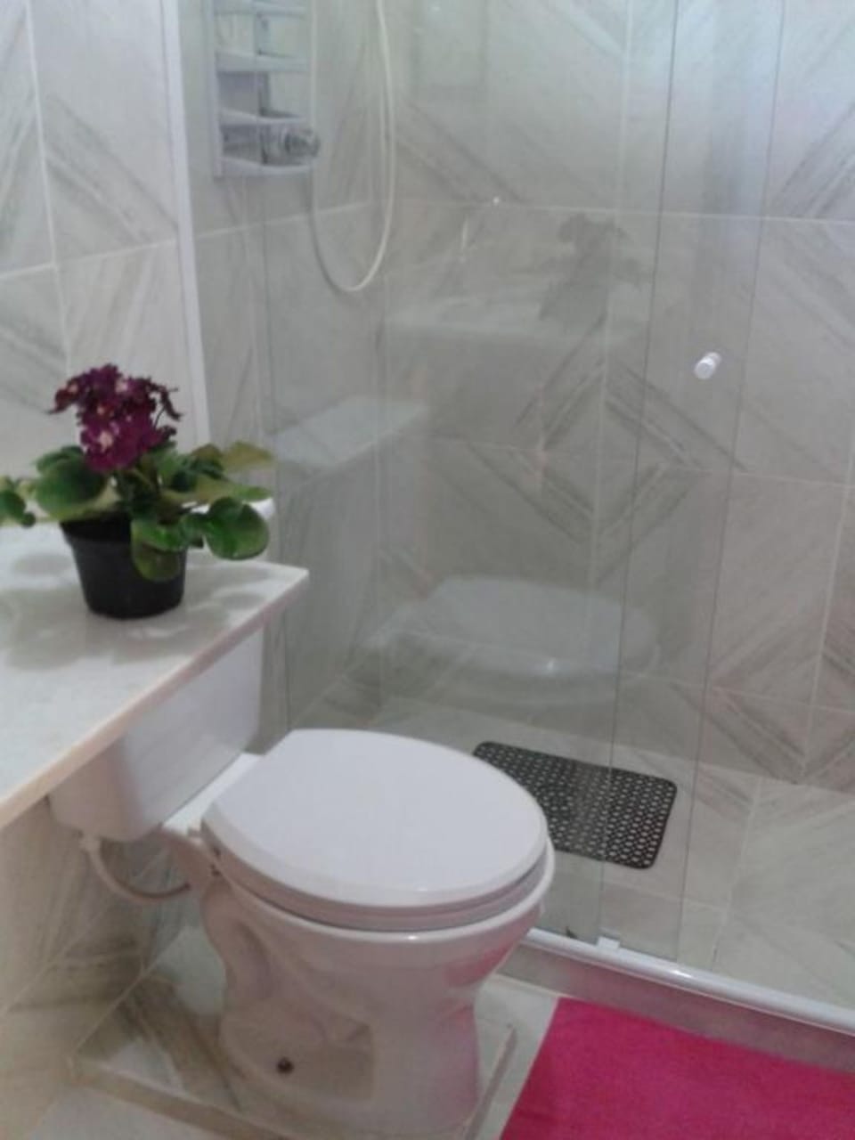 Shower, towels