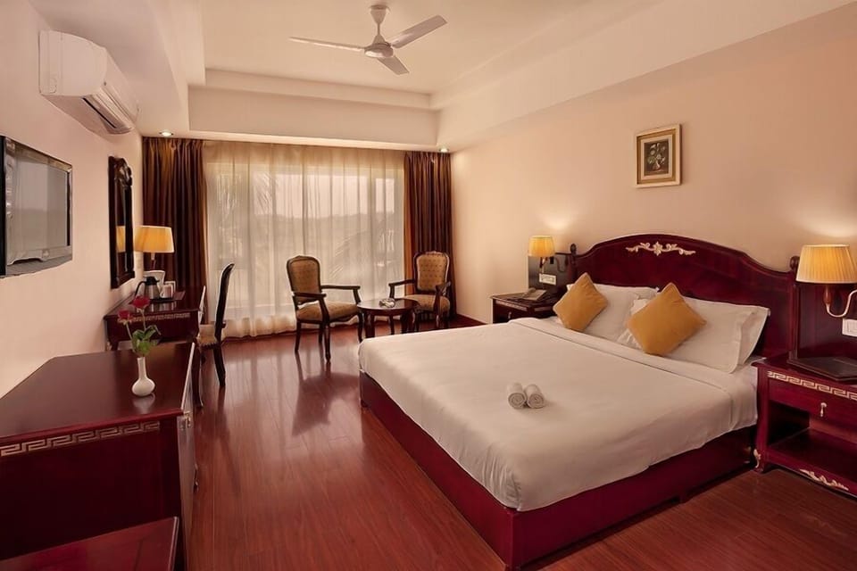 In-room safe, individually decorated, individually furnished