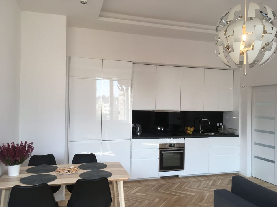 Business Apartment | Private kitchenette | Espresso maker, fridge, oven, stovetop