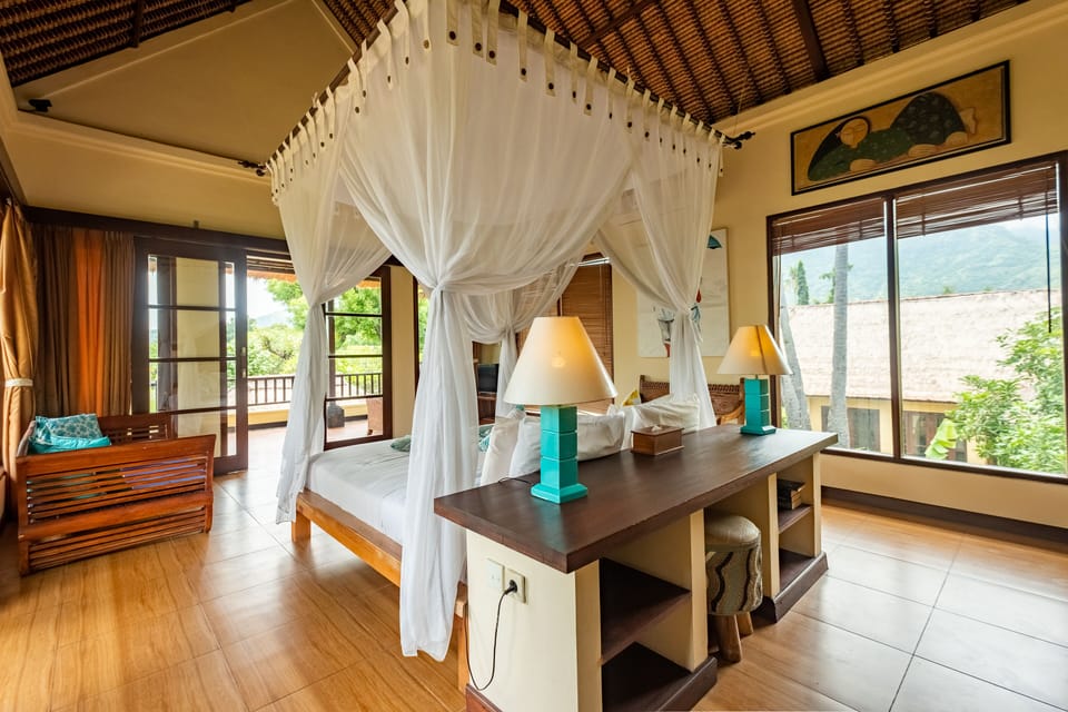Cendana Garden View Deluxe Villa No.10 | Minibar, in-room safe, desk, iron/ironing board