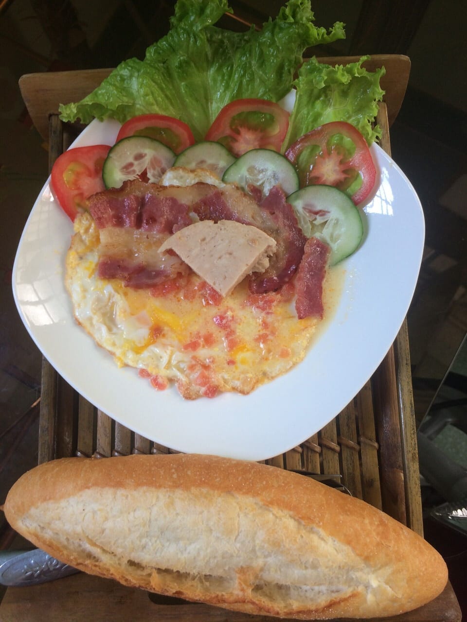 Daily local cuisine breakfast for a fee