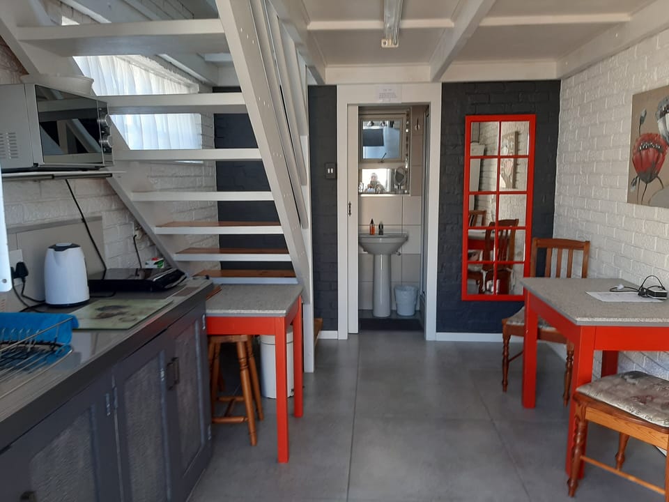 Deluxe Room (Duplex) | In-room dining