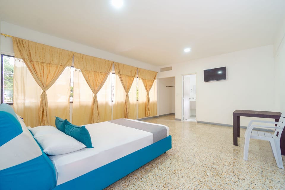 Superior Double Room | Soundproofing, iron/ironing board, free WiFi, bed sheets