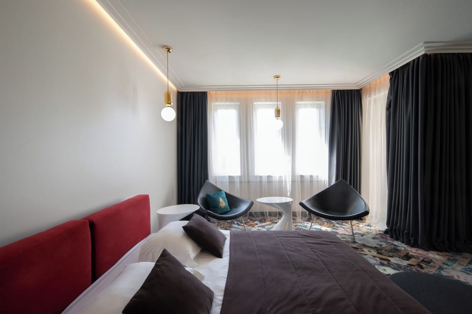 Superior Double Room | Premium bedding, in-room safe, individually furnished, desk