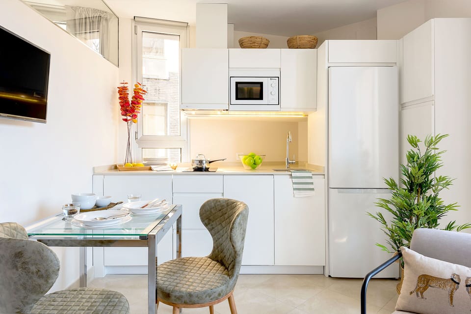 Apartment (1 Bedroom) | Private kitchen | Full-size fridge, microwave, stovetop, espresso maker