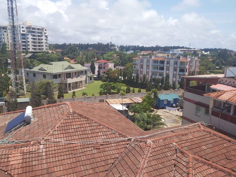 Apartment, 4 Bedrooms, Ocean View | City view
