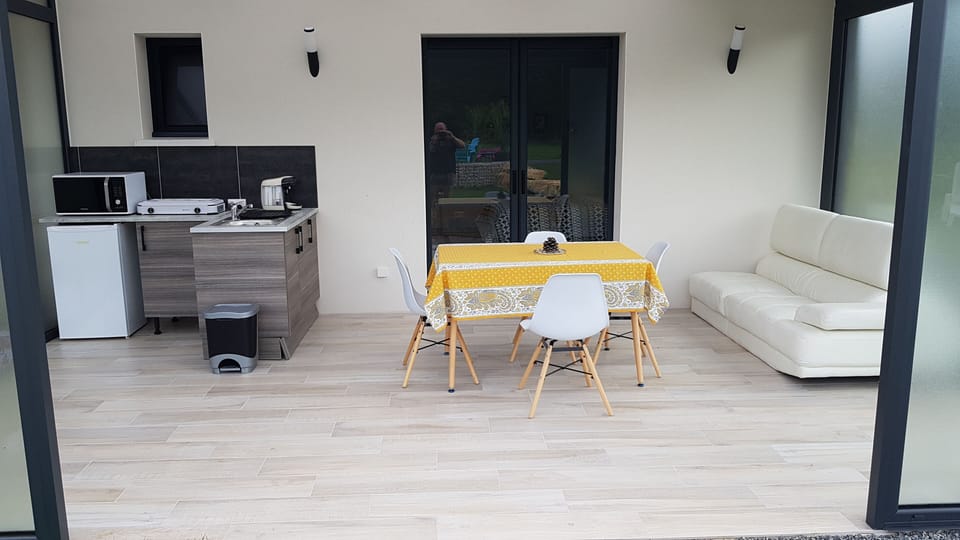 Triple Room (La Pierrière) | Private kitchenette | Fridge, microwave, stovetop, coffee/tea maker